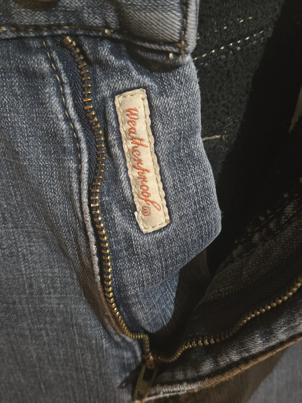 Vintage Classic Straight Leg Jeans in Faded Blue